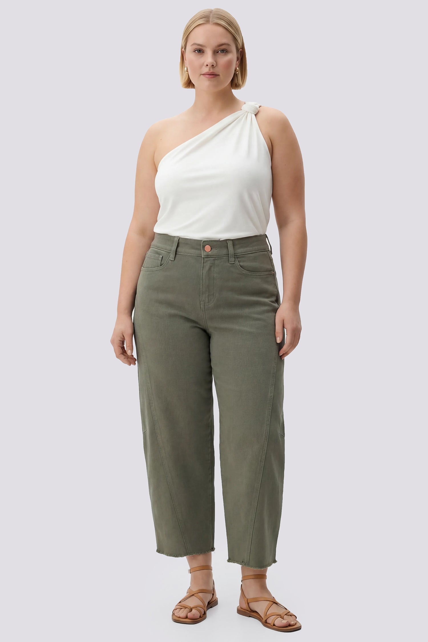 Alyssa Relaxed Crop Jeans In Plus Size With Side Panels And Frayed