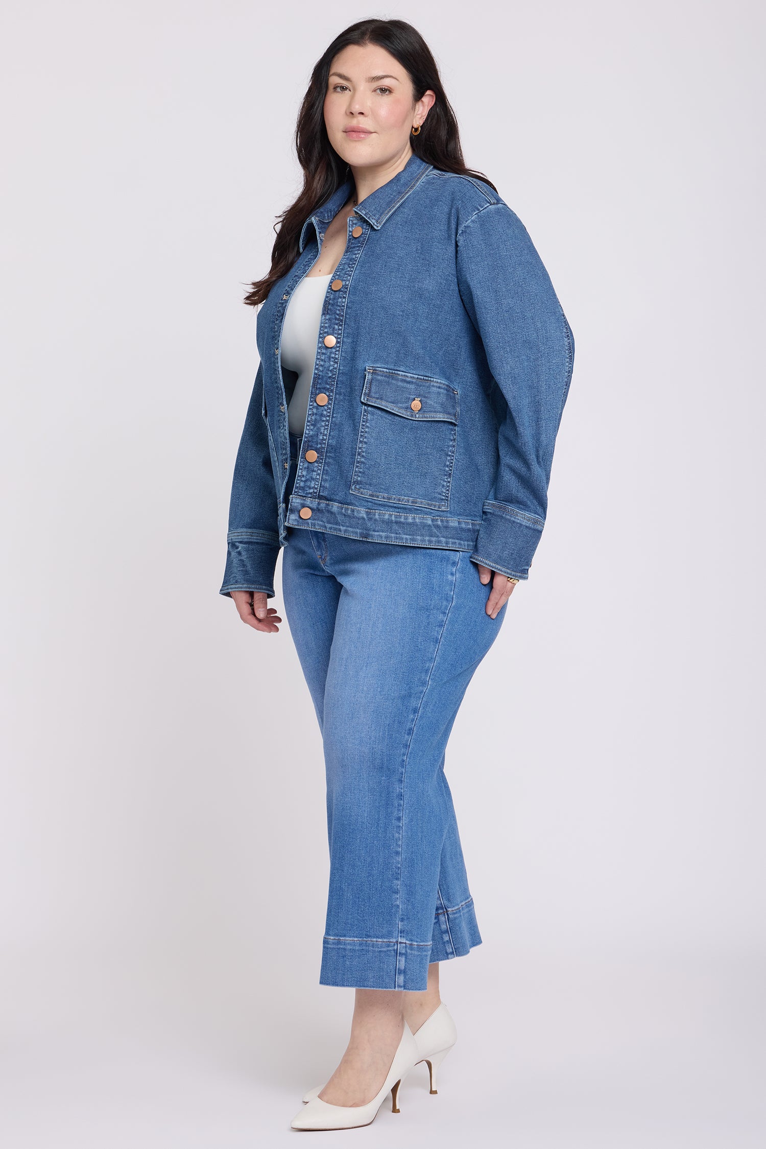 Denim Jacket In Plus Size With Oversize Pockets - Salton Blue | NYDJ
