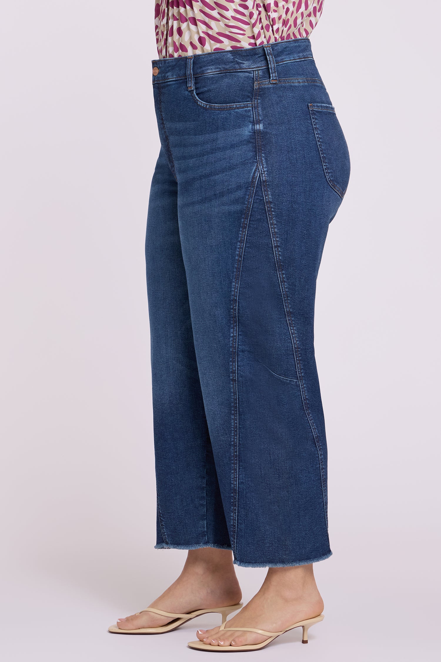 Alyssa Relaxed Crop Jeans In Plus Size With Side Panels And Frayed