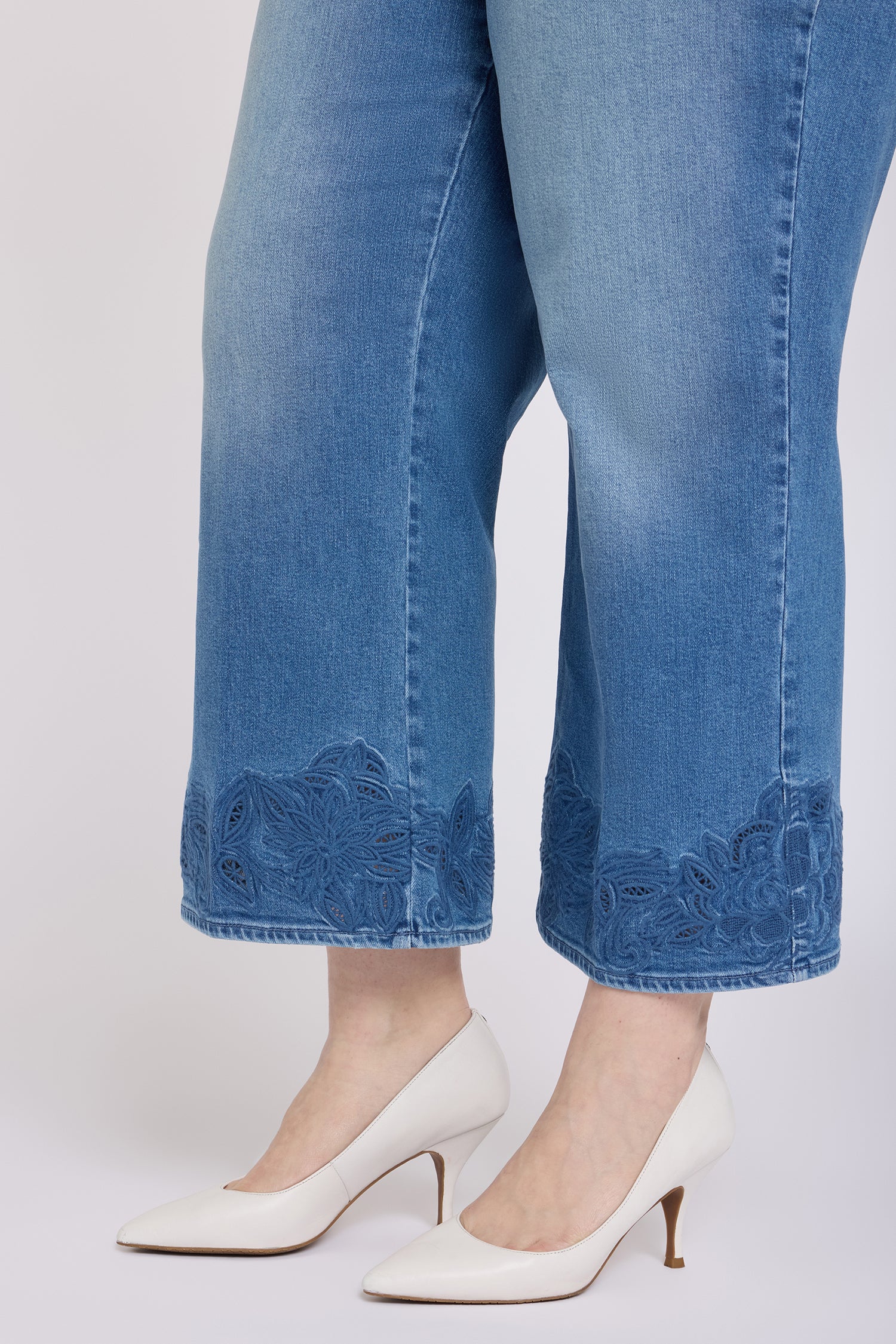 Teresa Wide Leg Ankle Jeans In Plus Size With High Rise And