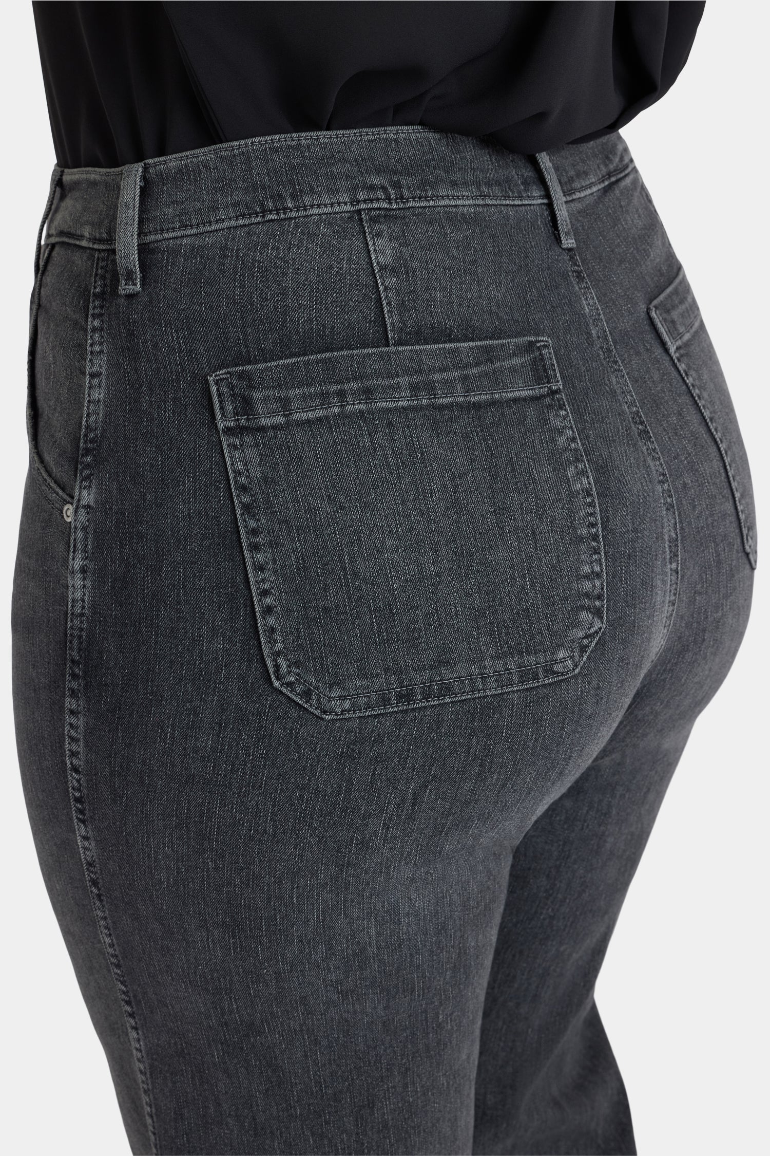 Brooke Loose Straight Jeans In Plus Size With Super High Rise