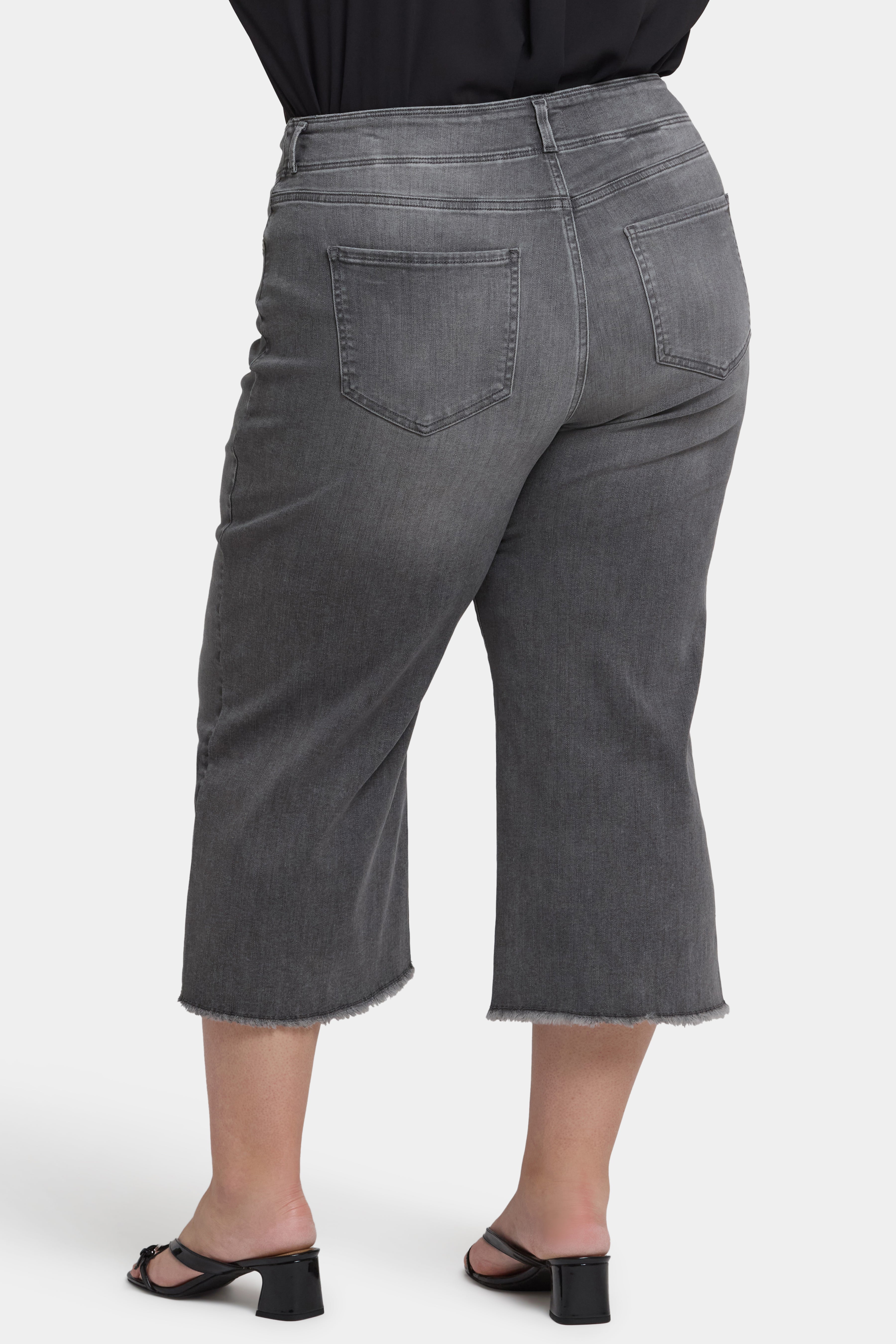 Brigitte Wide Leg Capri Jeans In Plus Size With High Rise And