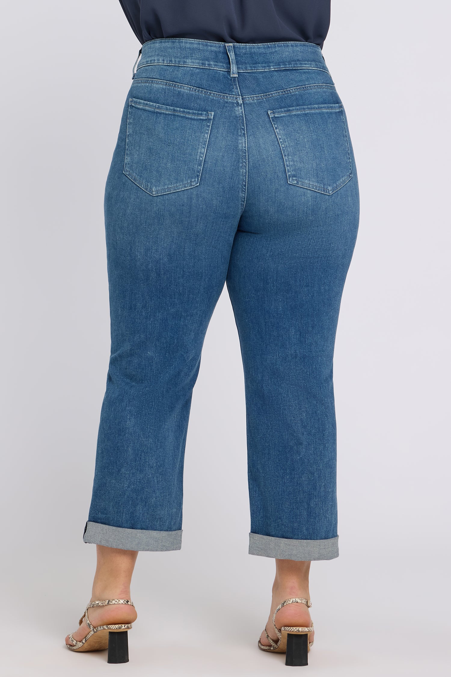 Bailey Relaxed Straight Crop Jeans In Plus Size In Re-New™ Denim