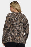 NYDJ Cheetah Crewneck Sweater In Plus Size - Onyx Cheetah