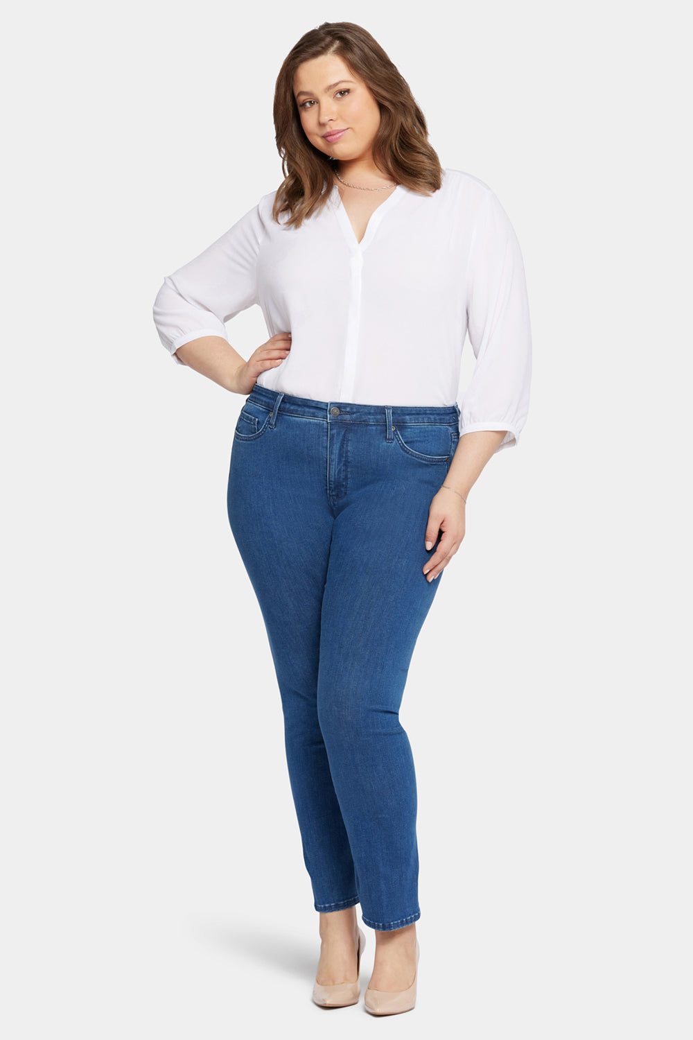 Le Silhouette Sheri Slim Jeans In Plus Size - Treasured Blue