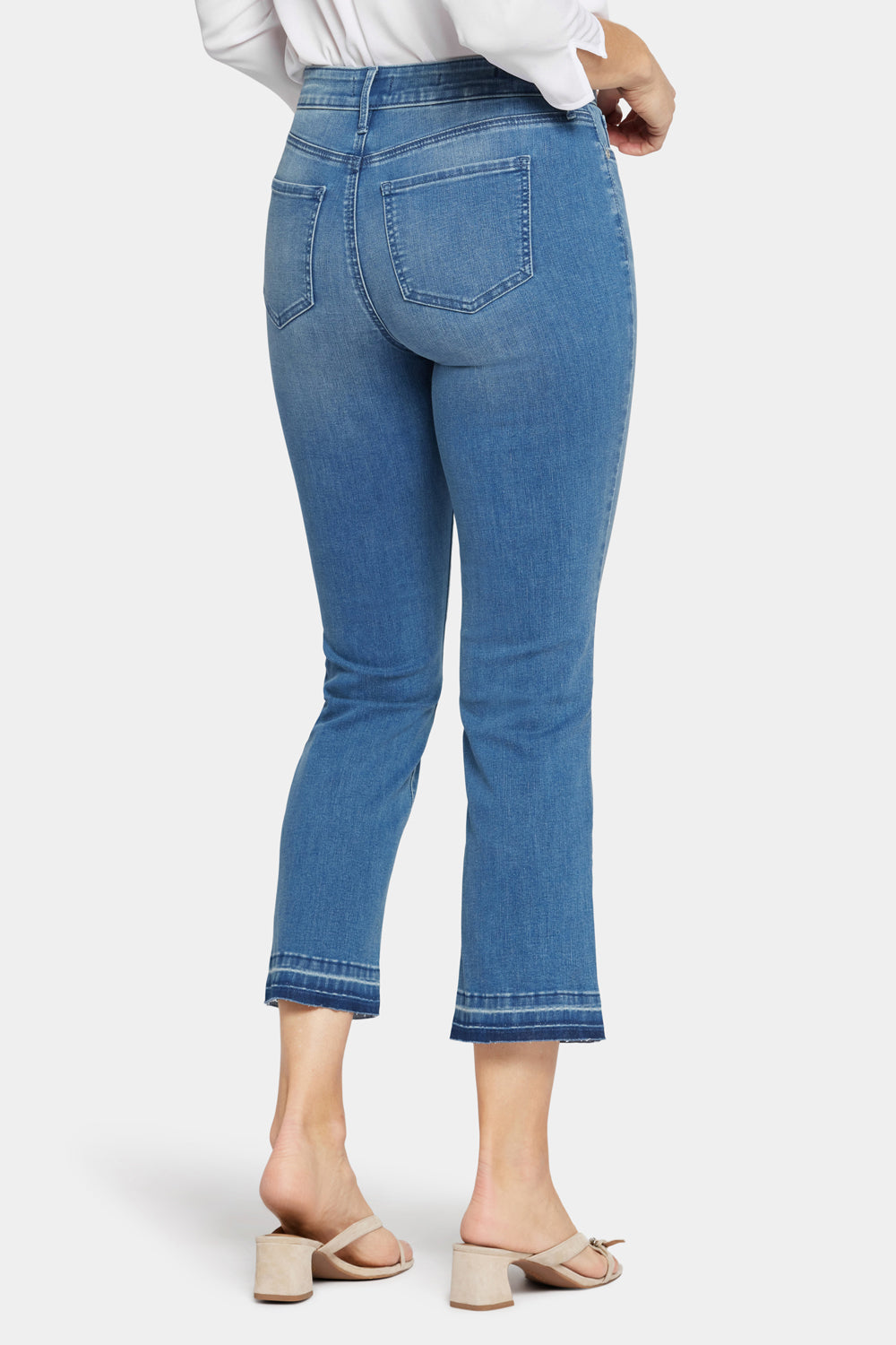 Marilyn Straight Crop Jeans In Cool Embrace® Denim With Cuffs - Stunning  Blue