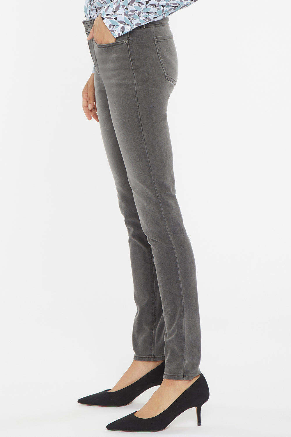 Ami Skinny Jeans In Petite - Castle Hill Grey