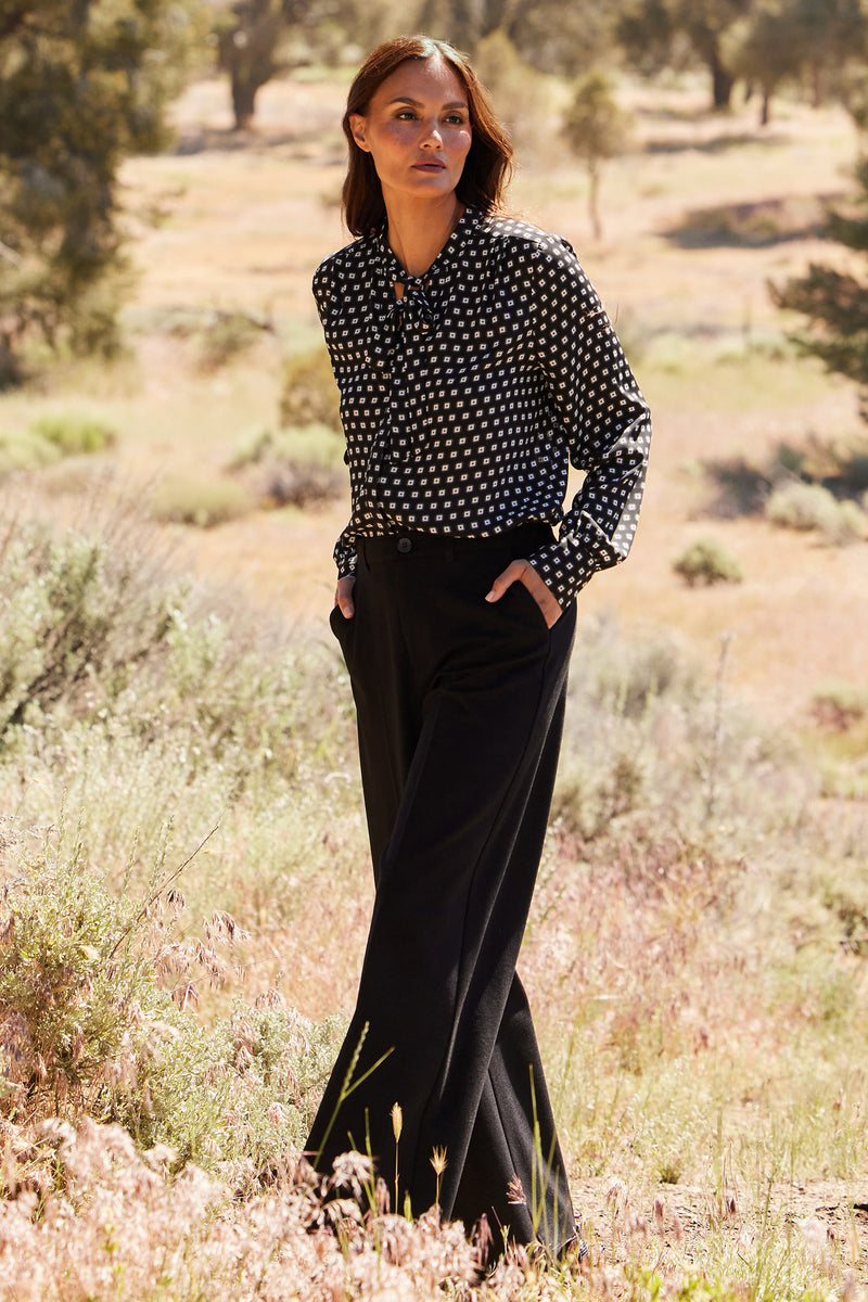 Ｏigurt Whitney Trouser Pants In Ponte Knit With Super High Rise