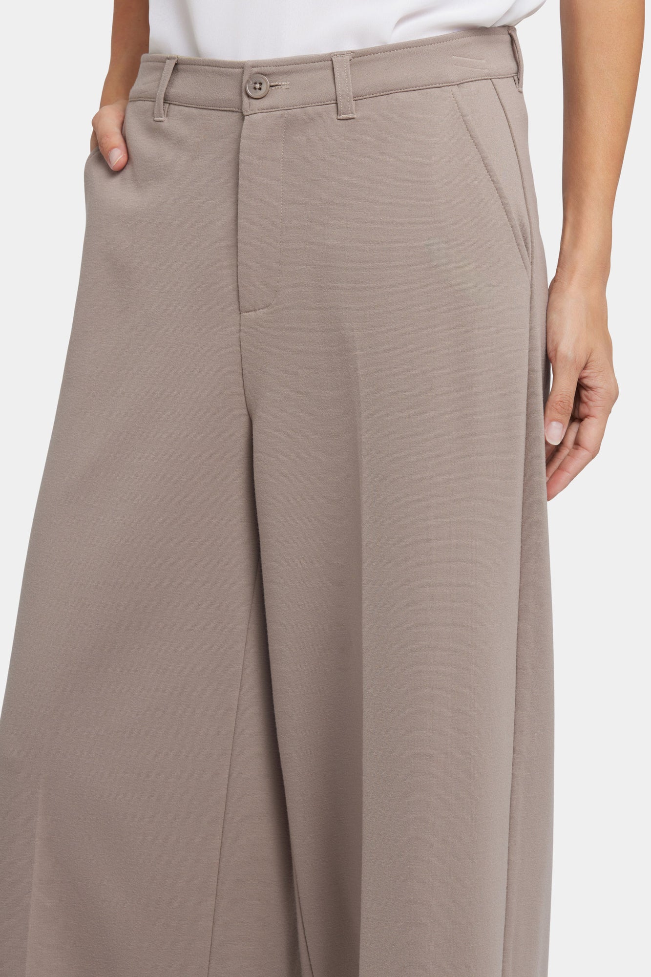 NYDJ Whitney Trouser Pants In Ponte Knit With Super High Rise - Saddlewood