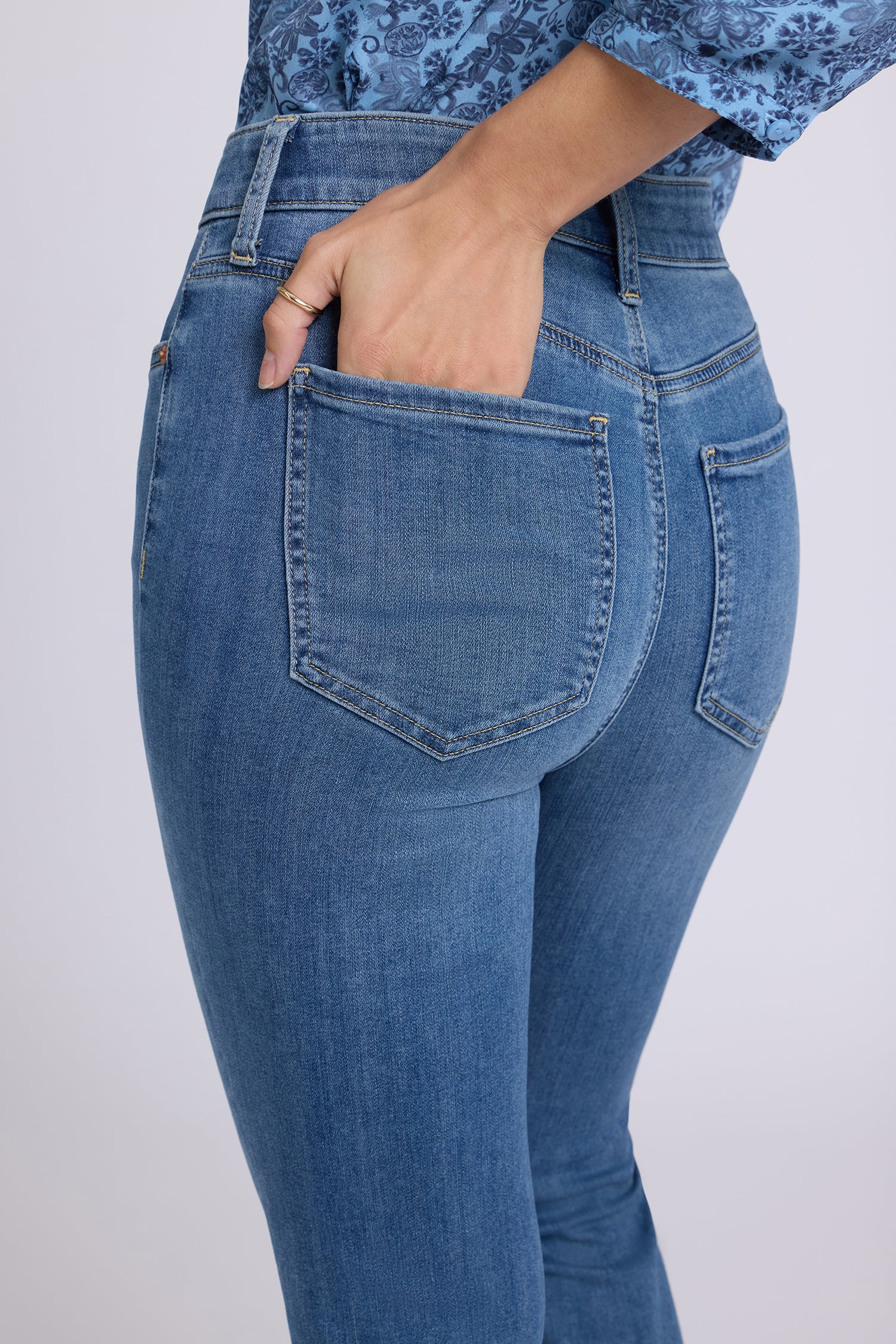 NYDJ Billie Mini Bootcut Jeans In Sure Stretch® Denim With High Rise - Redwood