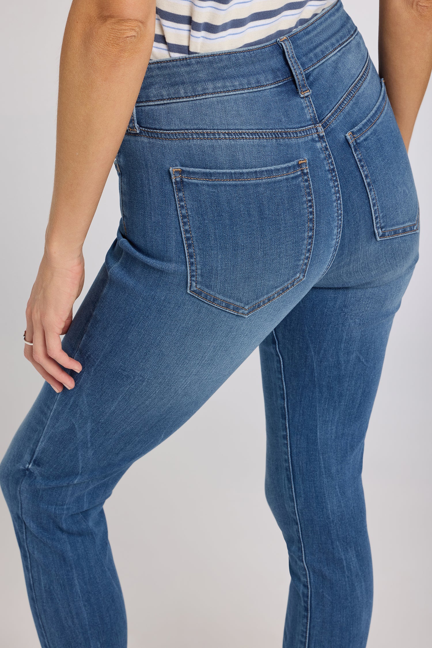 Ami Skinny Jeans In Sure Stretch® Denim - Wild River Blue | NYDJ