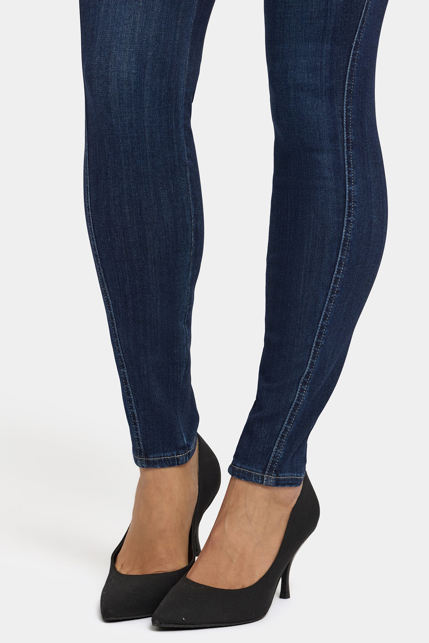 Ami Skinny Jeans In Sure Stretch® Denim With High Rise And Ami Skinny Jeans In Sure Stretch® Denim With High Rise And