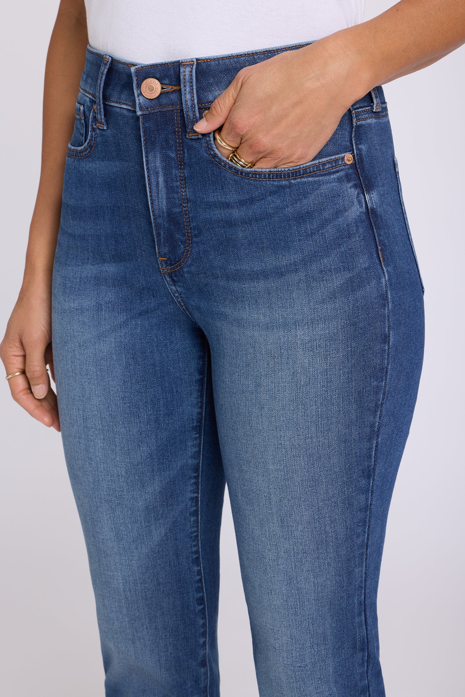 NYDJ Barbara Bootcut Jeans In Sure Stretch® Denim With High Rise - Elm
