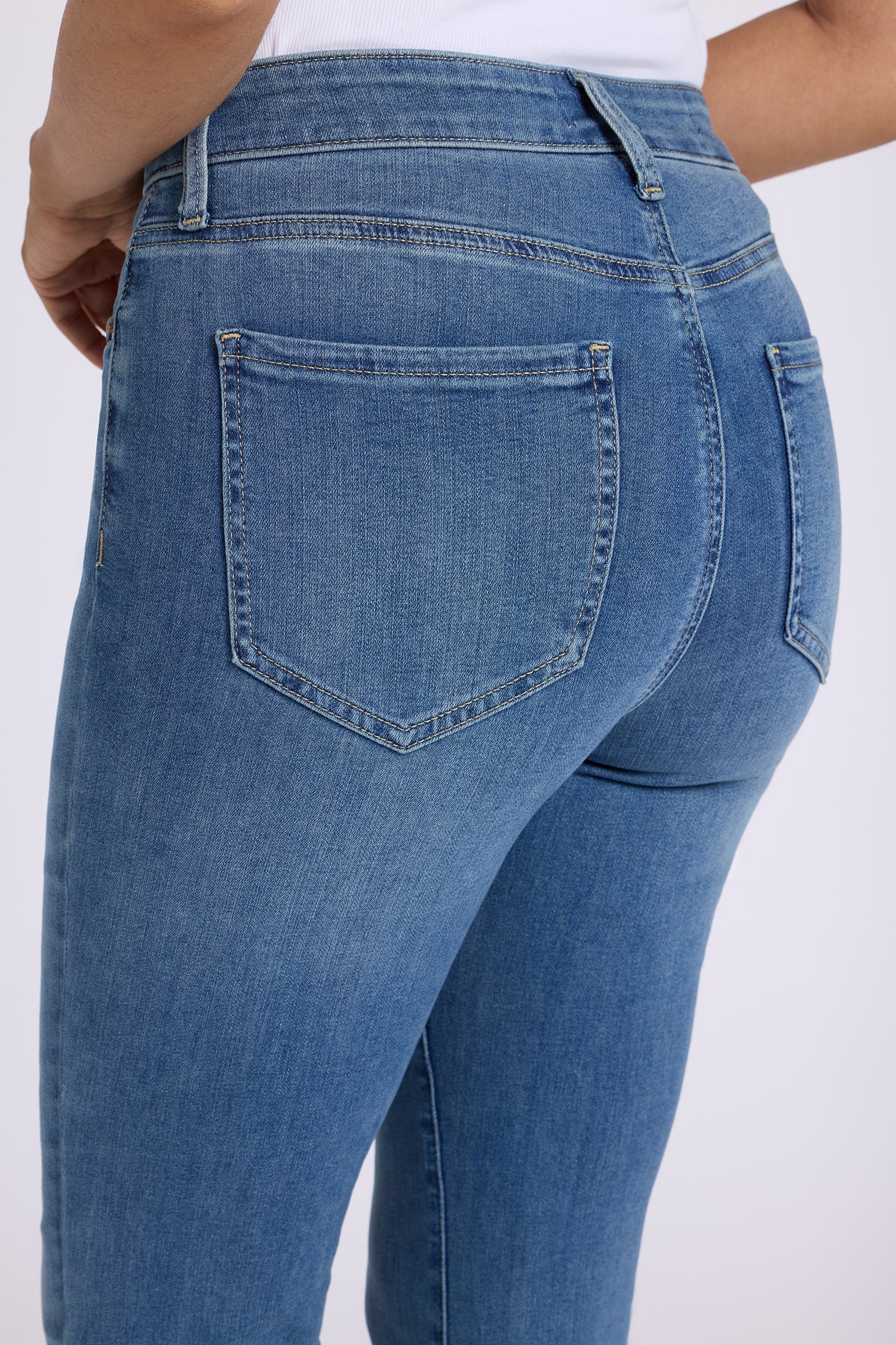 NYDJ Barbara Bootcut Jeans In Sure Stretch® Denim With High Rise - Redwood