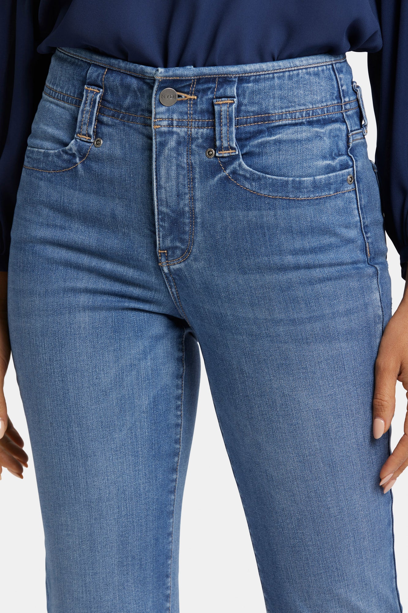 NYDJ Marilyn Straight Jeans in Long Inseam In Sure Stretch® Denim with High Rise - Clear Brook