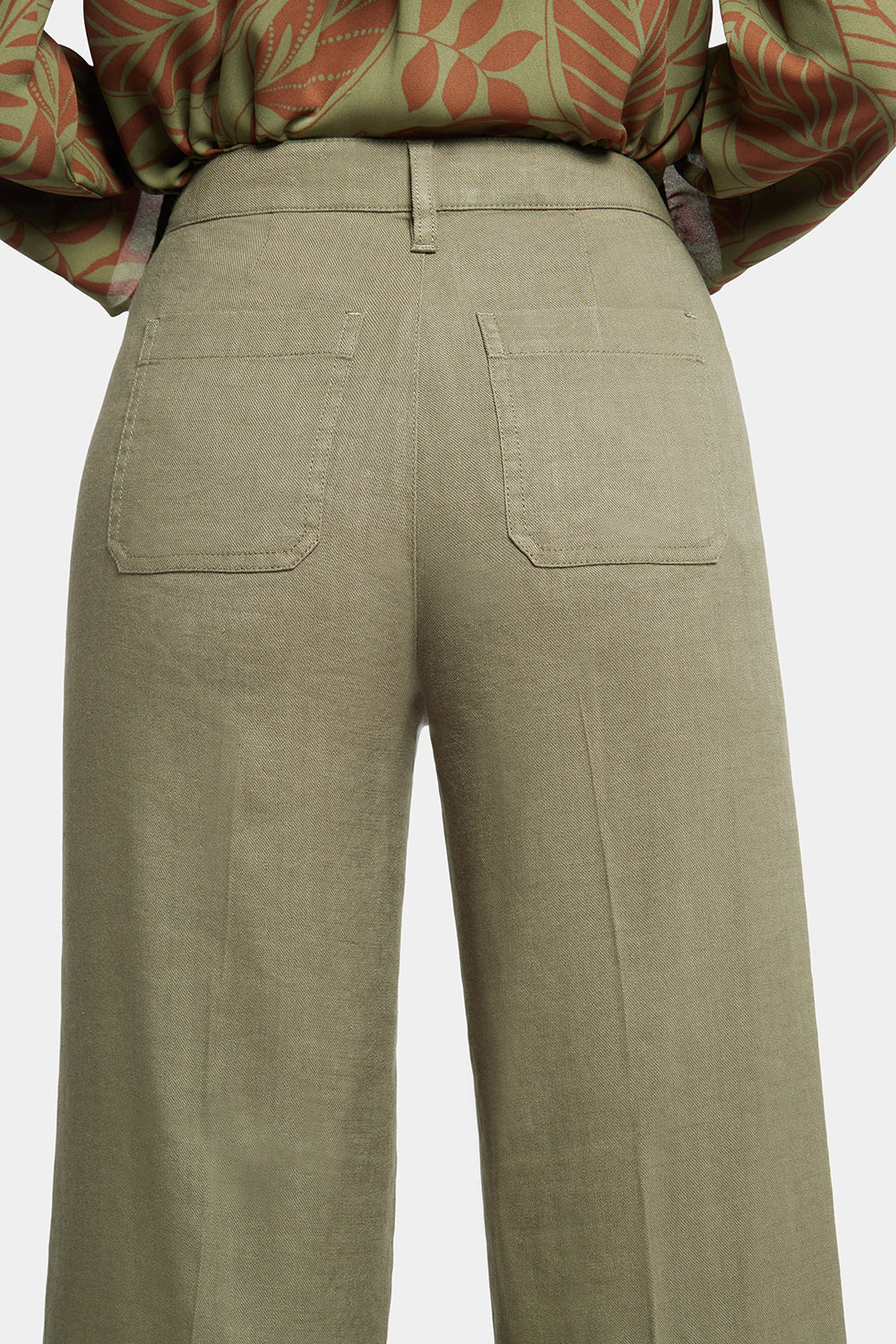 Wide Leg Cargo Capri Pants In Stretch Linen - Avocado