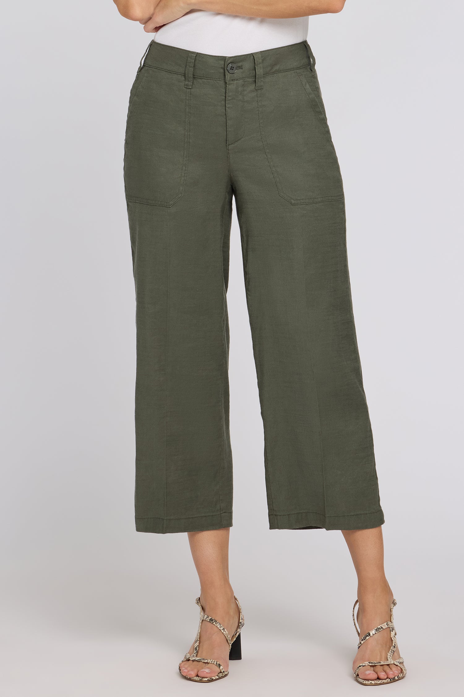 Wide Leg Cargo Capri Pants In Stretch Linen - Desert Green Green