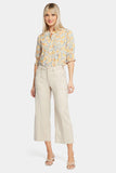 NYDJ Wide Leg Cargo Capri Pants In Stretch Linen - Feather