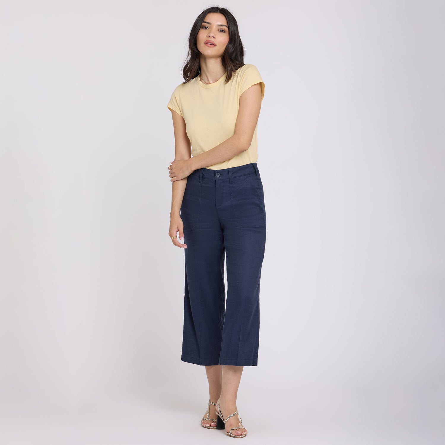 Wide Leg Cargo Capri Pants In Stretch Linen - Oxford Navy Blue | NYDJ