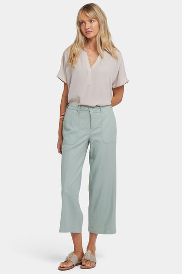 NYDJ Wide Leg Cargo Capri Pants In Stretch Linen - Tomatillo