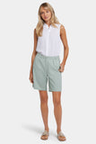 NYDJ Relaxed Shorts  In Stretch Linen - Tomatillo