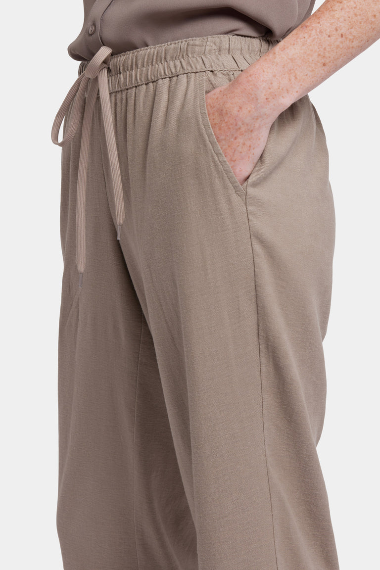 NYDJ Relaxed Drawstring Pull-On Pants In Stretch Linen - Saddlewood