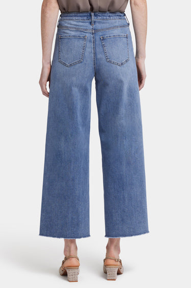 NYDJ Brodi Wide Leg Ankle Jeans In Cool Embrace® Denim With High Rise And Frayed Hems - Barcelona Breeze