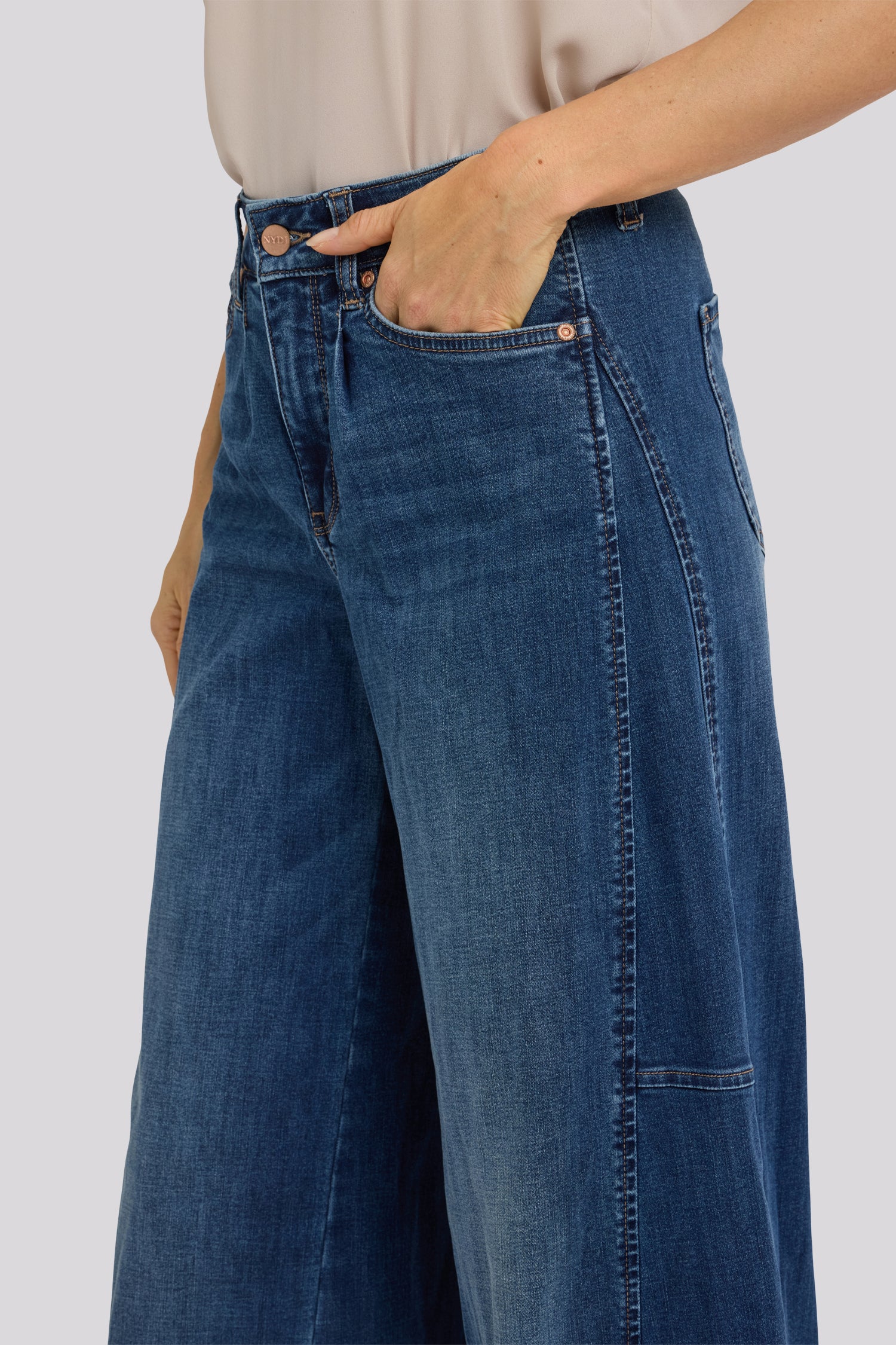 Nova Super Wide Leg Jeans In Cool Embrace® Denim With Side Gussets