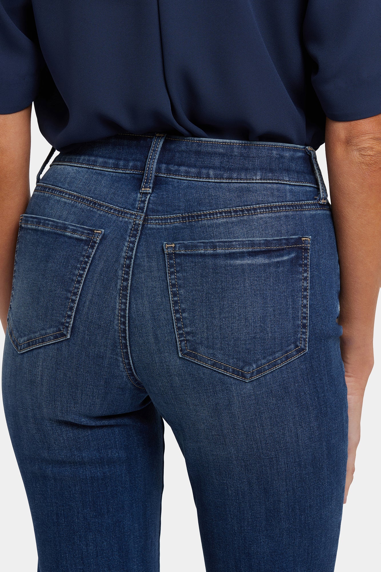 NYDJ Marilyn Straight Jeans In Cool Embrace® Denim - Rio Rapids