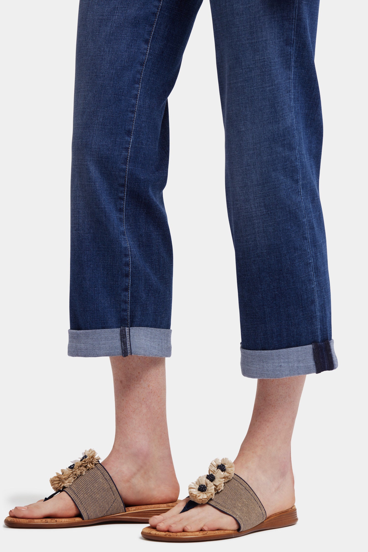 Bailey Relaxed Straight Crop Jeans With High Rise And Roll Cuffs