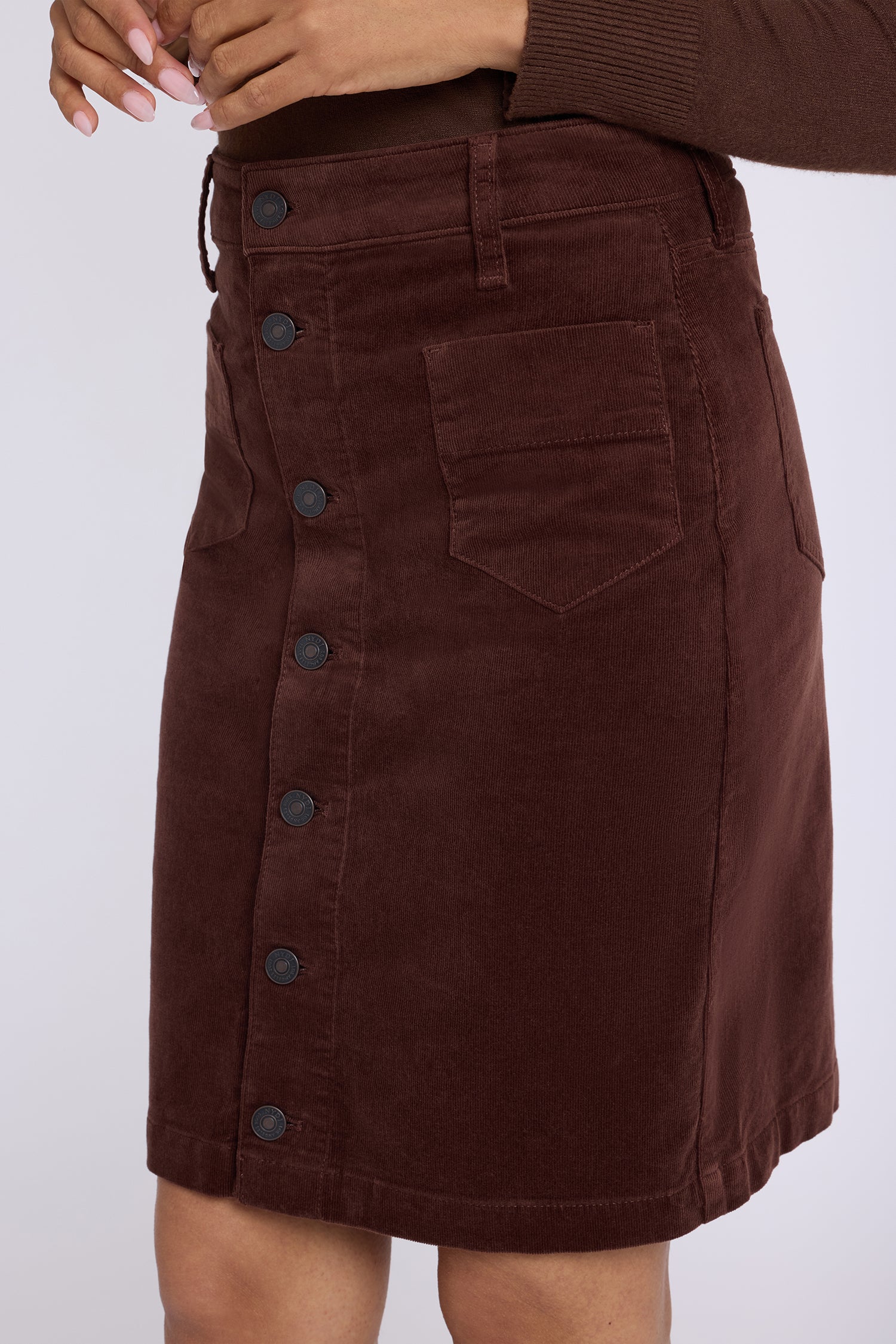 NYDJ Button Front Skirt In Fine Wale Stretch Corduroy - Chocolate Fondant