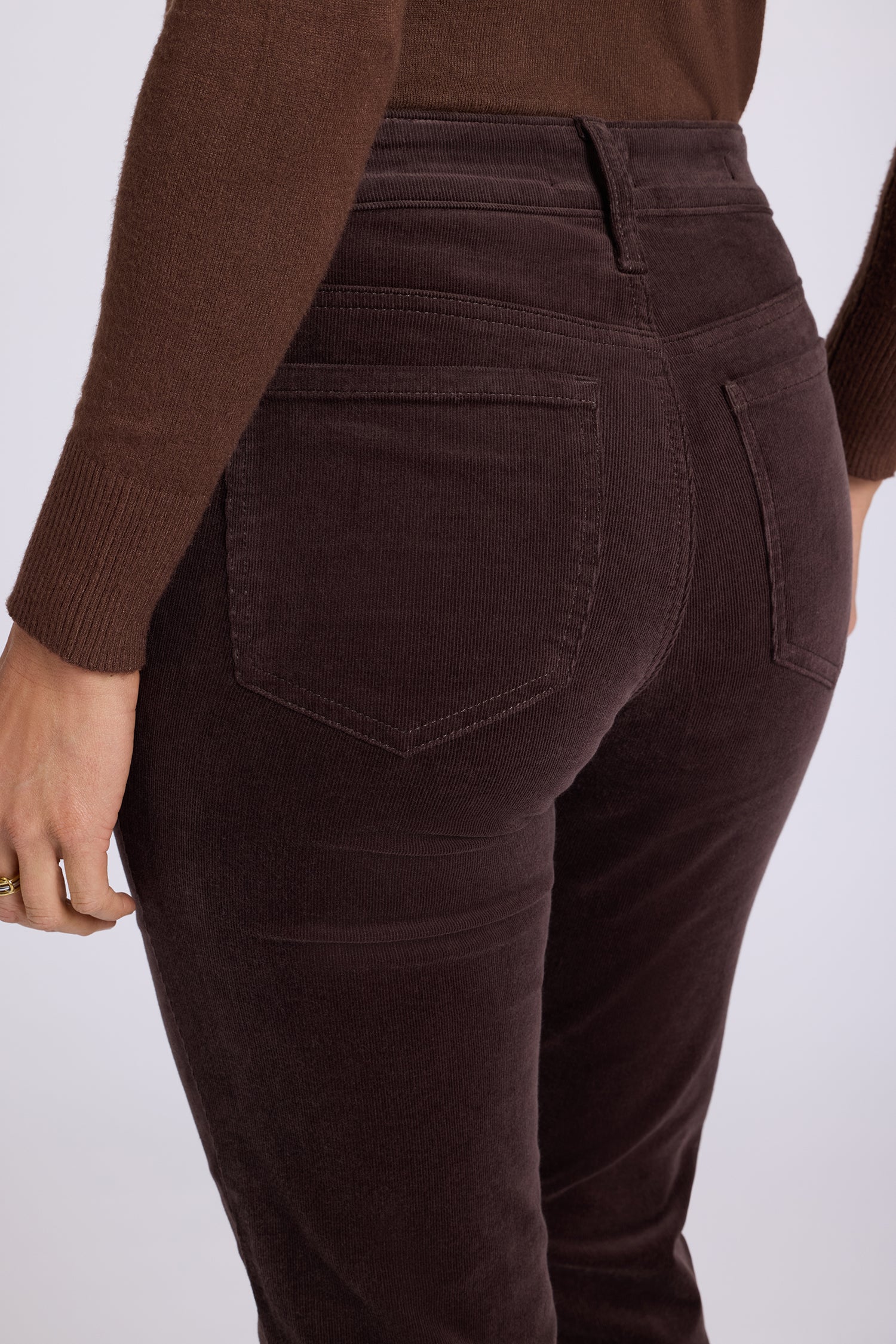 NYDJ Brooklyn Bootcut Pants In Fine Wale Stretch Corduroy - Bitter Chocolate