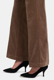 NYDJ Teresa Wide Leg Pants In Fine Wale Stretch Corduroy With 1 1/2" Hems - Elmwood