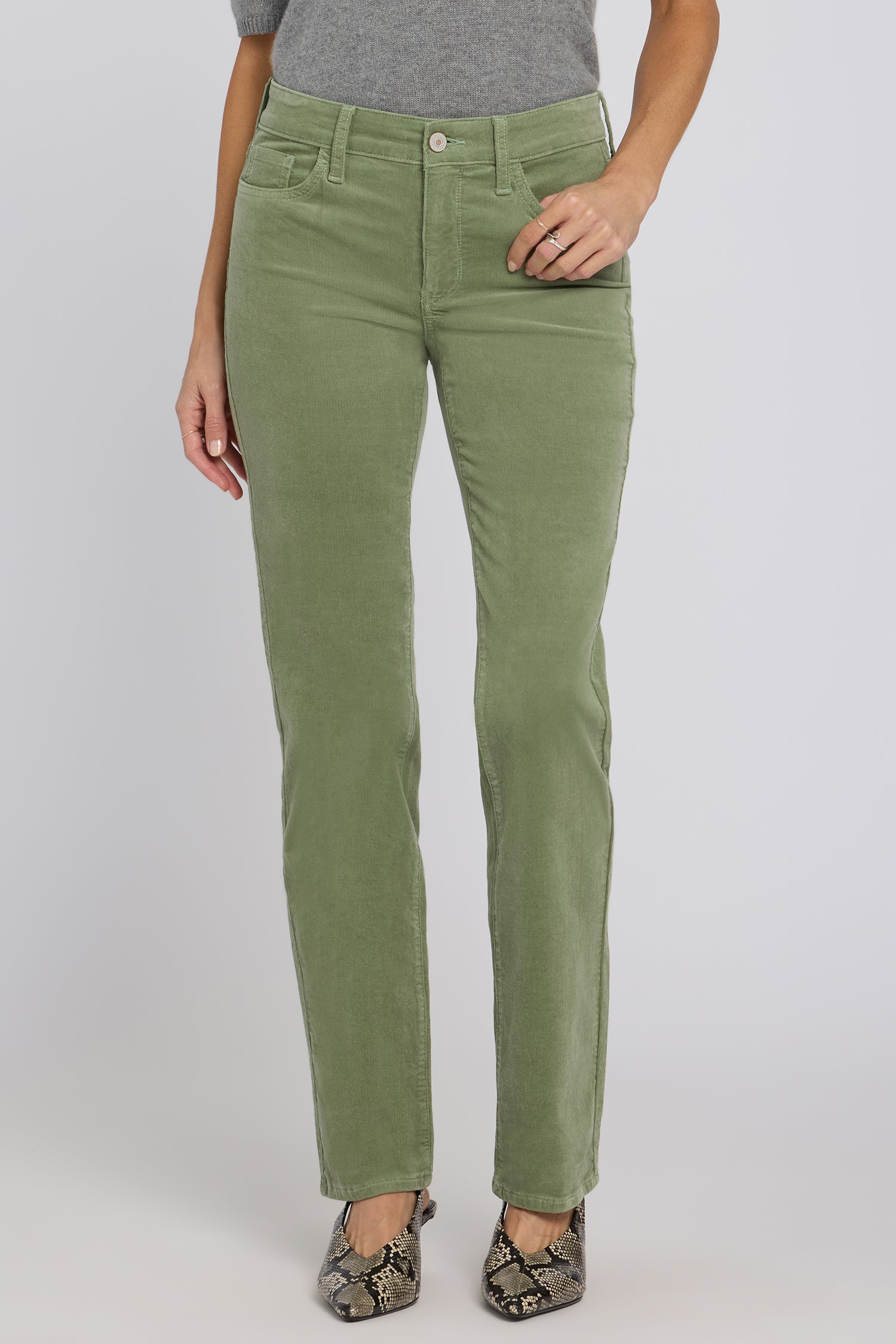 Marilyn Straight Pants In Fine Wale Stretch Corduroy - Artichoke