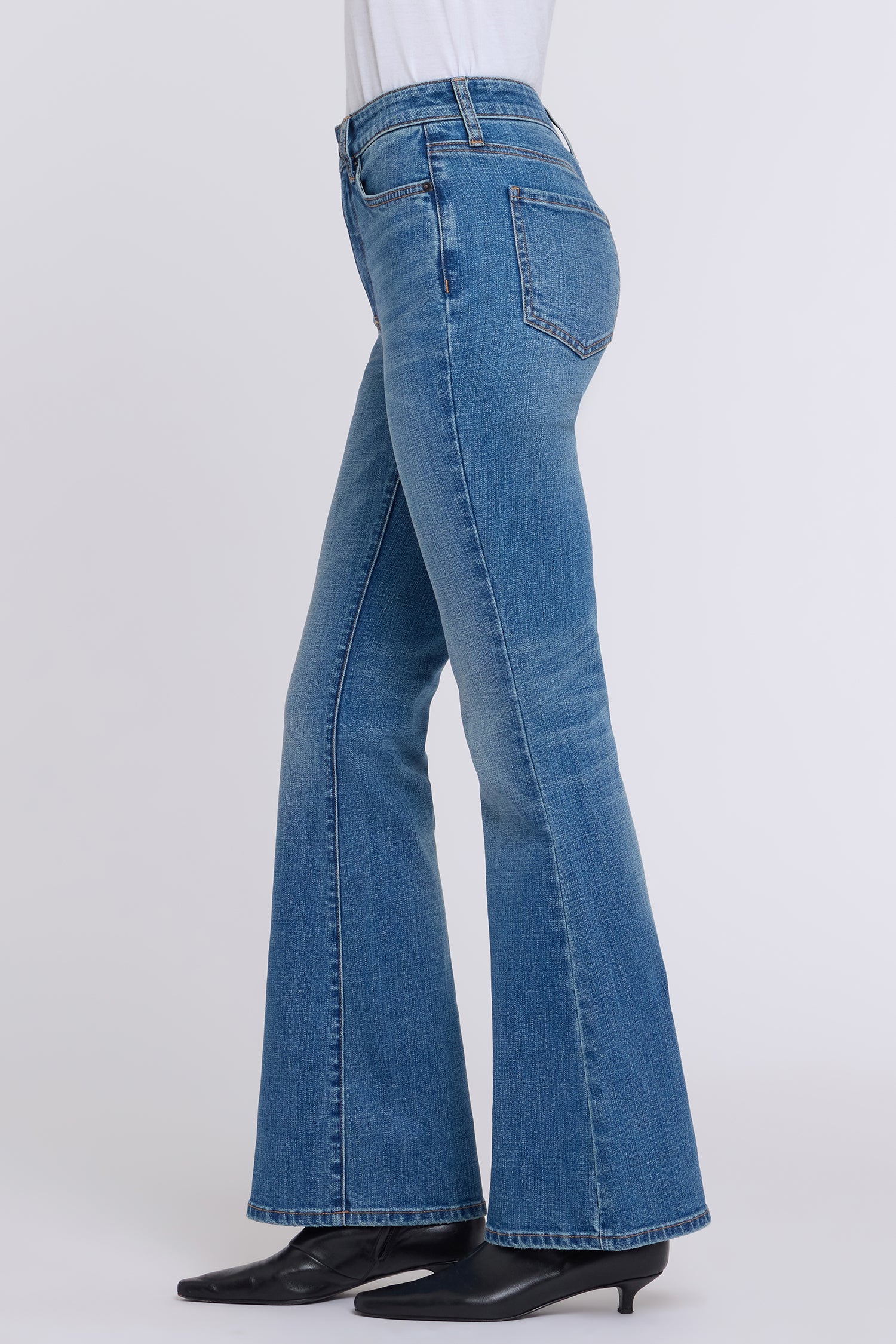 NYDJ Felicity Flared Jeans With High Rise - Privet