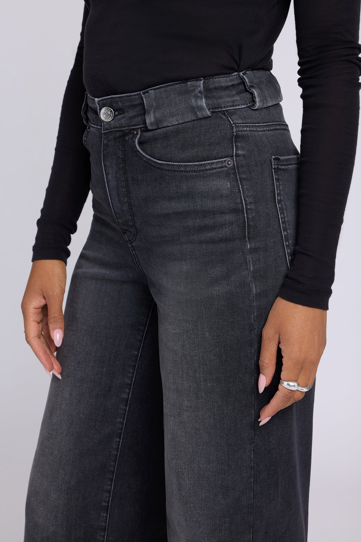 NYDJ Teresa Wide Leg Jeans In Shape Sense™ Denim With High Rise - Black Star