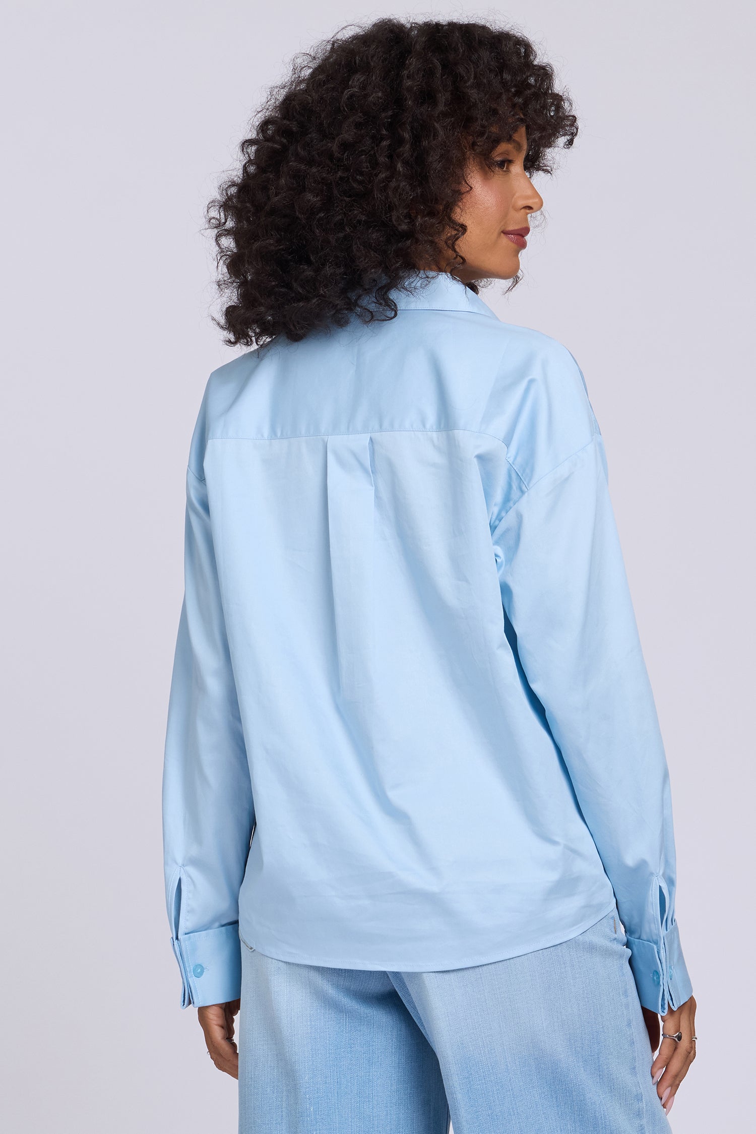 NYDJ Daphne Shirt In Cotton Poplin - Baby Blue