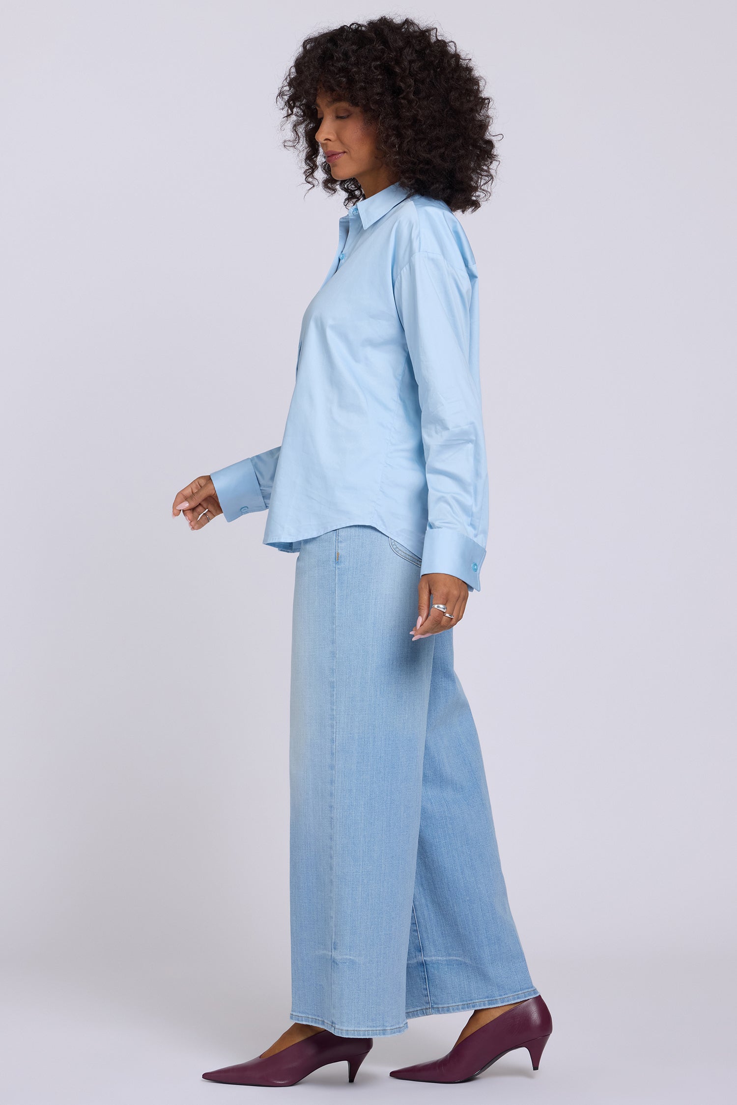 NYDJ Daphne Shirt In Cotton Poplin - Baby Blue