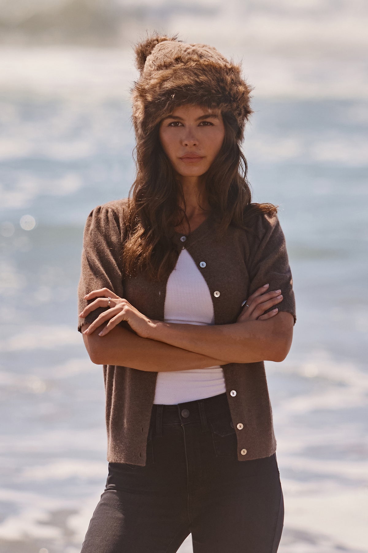 Cashmere Short Sleeved Crewneck Cardigan - Sepia