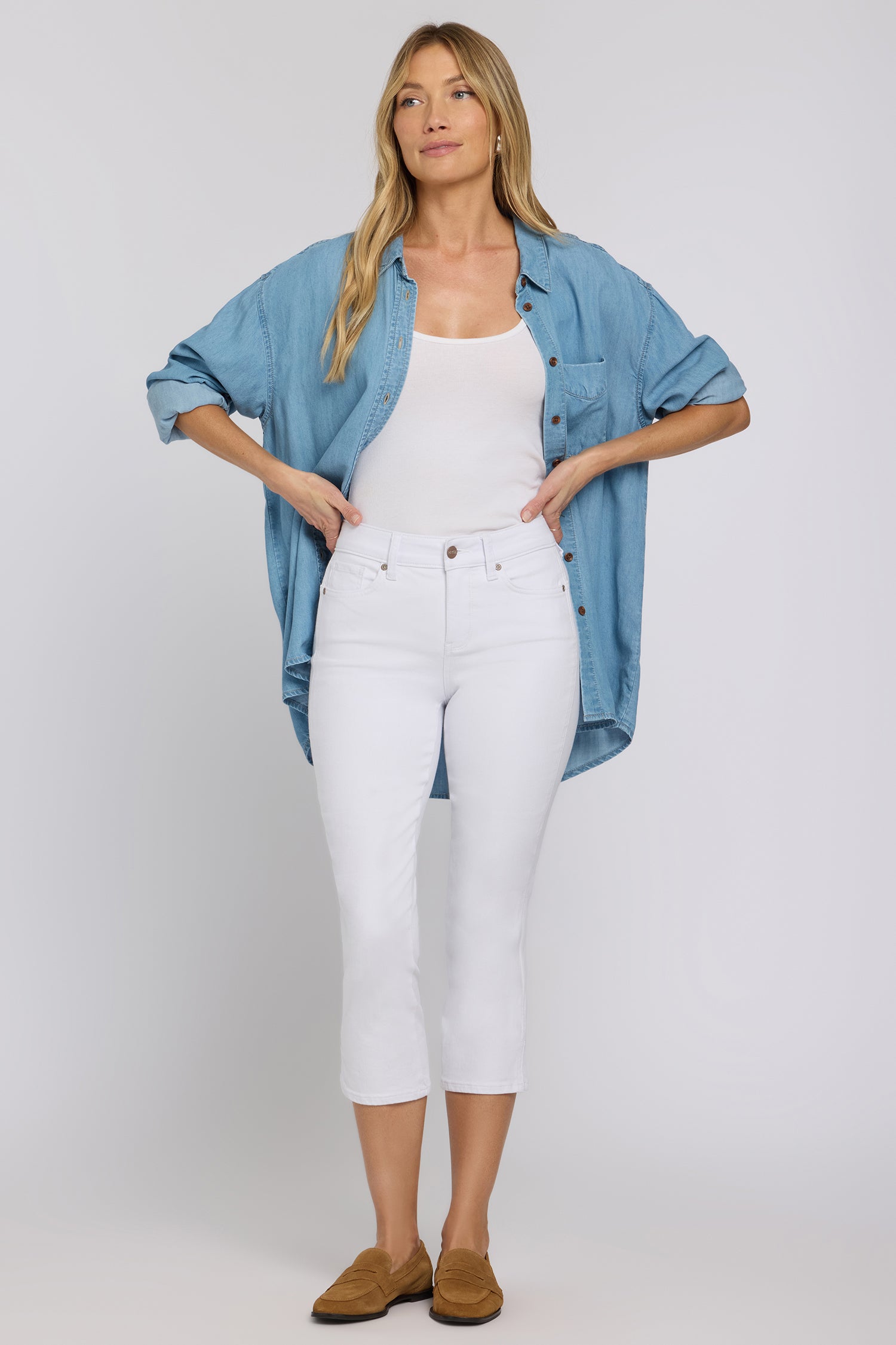 NYDJ Chloe Capri Jeans In Cool Embrace® Denim With Side Slits - Optic White