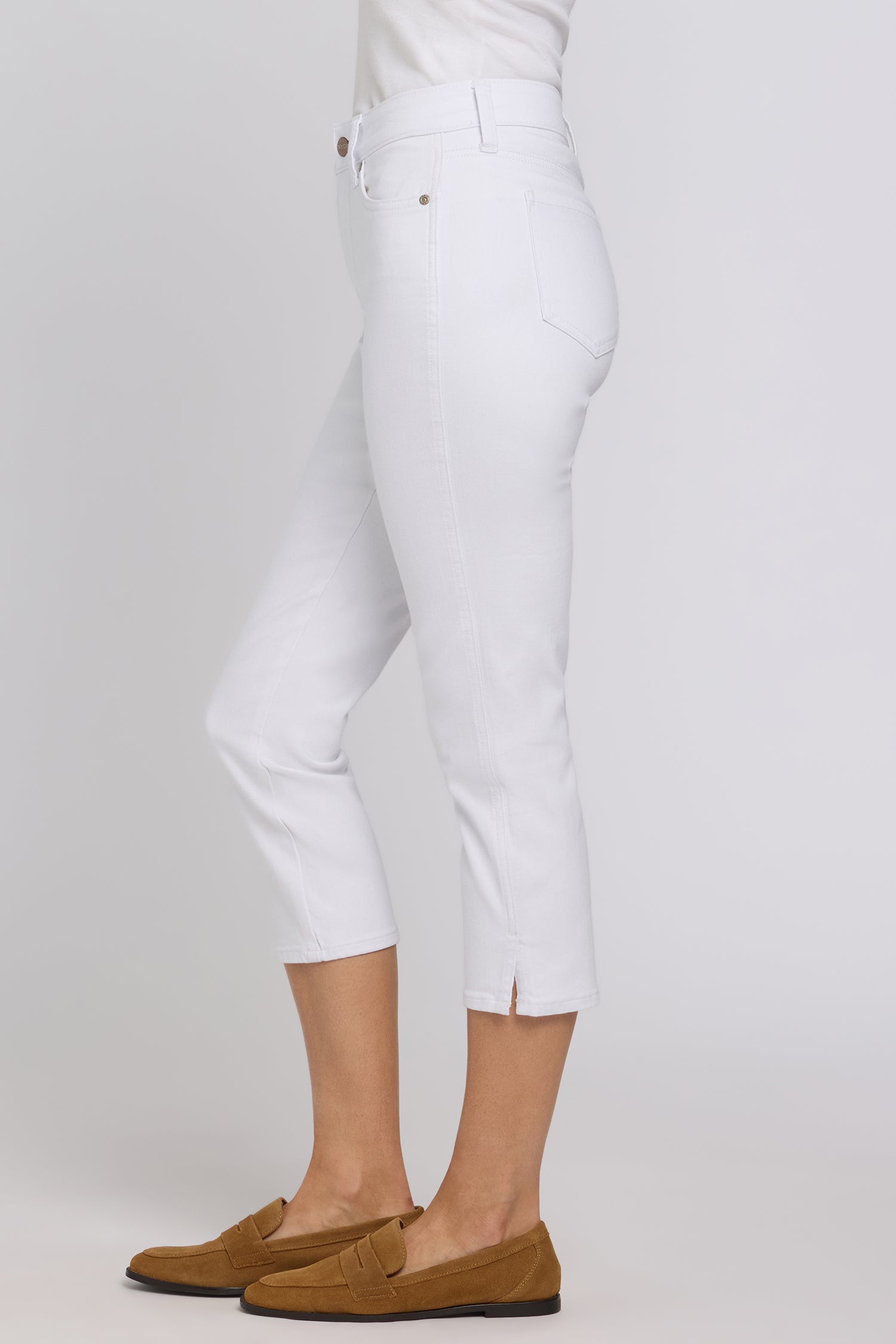 NYDJ Chloe Capri Jeans In Cool Embrace® Denim With Side Slits - Optic White