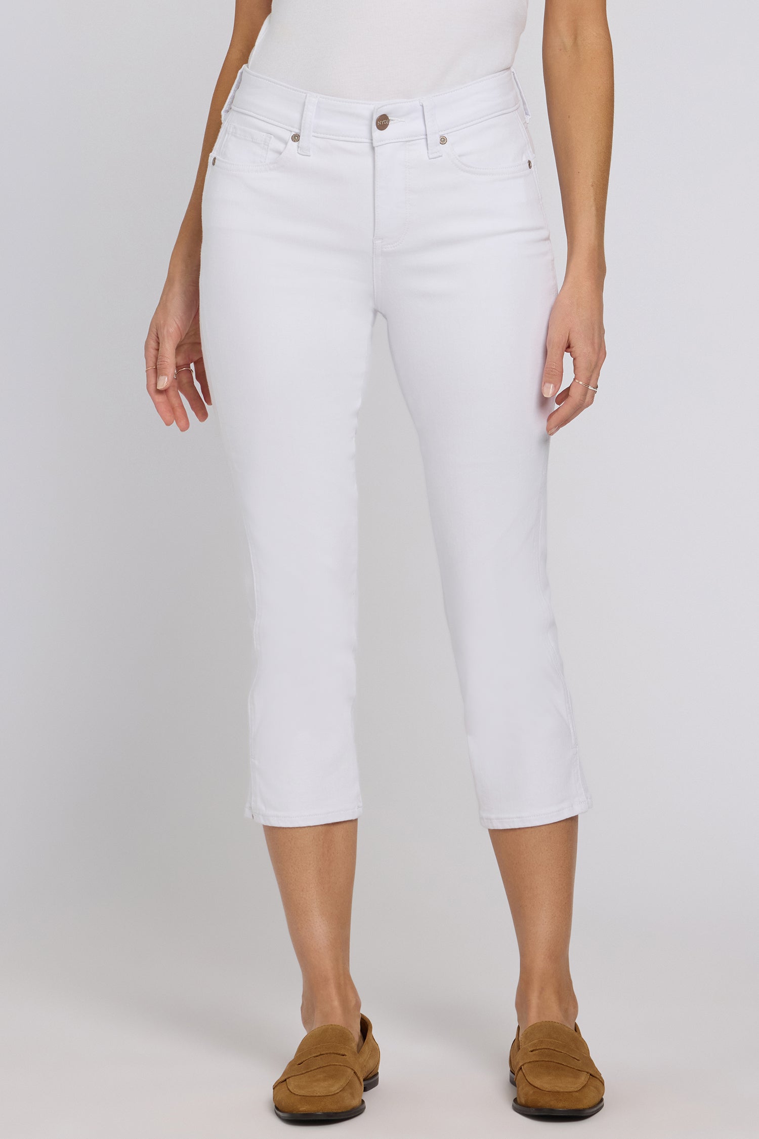 NYDJ Chloe Capri Jeans In Cool Embrace® Denim With Side Slits - Optic White