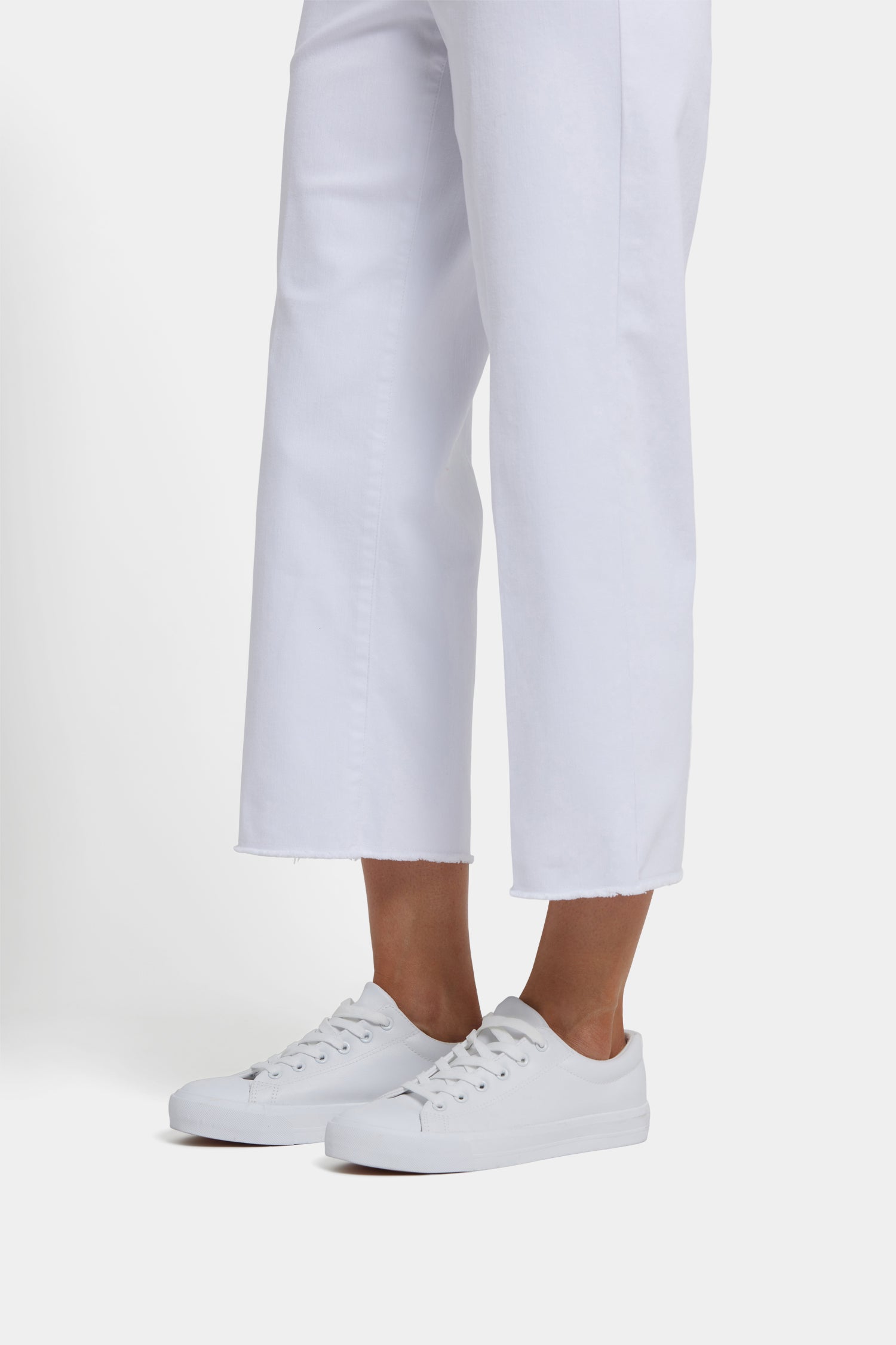 NYDJ Coco Relaxed Wide Leg Crop Jeans In Cool Embrace® Denim With High Rise And Frayed Hems - Optic White