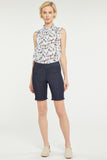 NYDJ Ella Denim Shorts With Scallop Hems - Lightweight Rinse