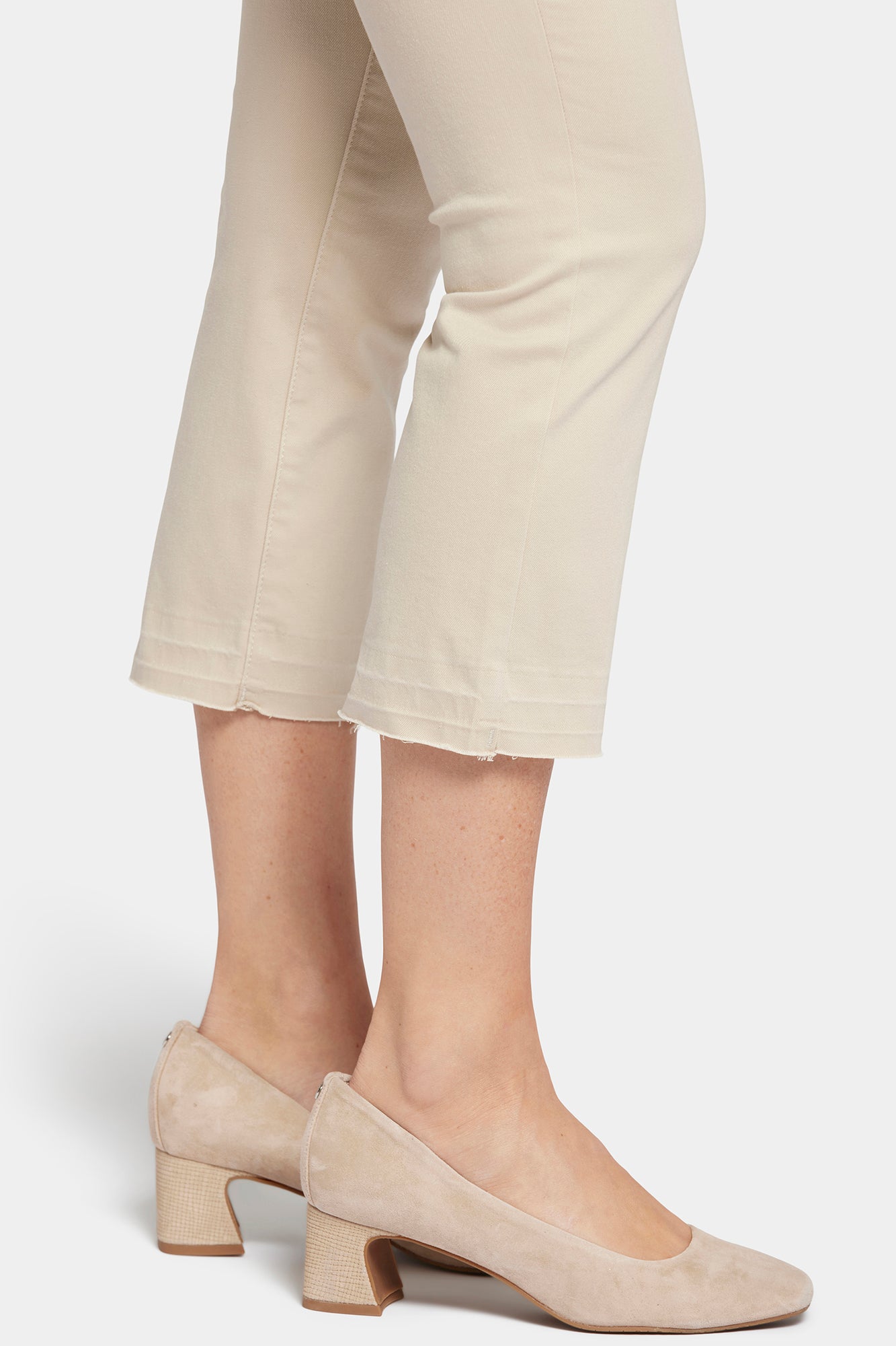 NYDJ Chloe Capri Jeans With High Rise And Released Hems - Feather