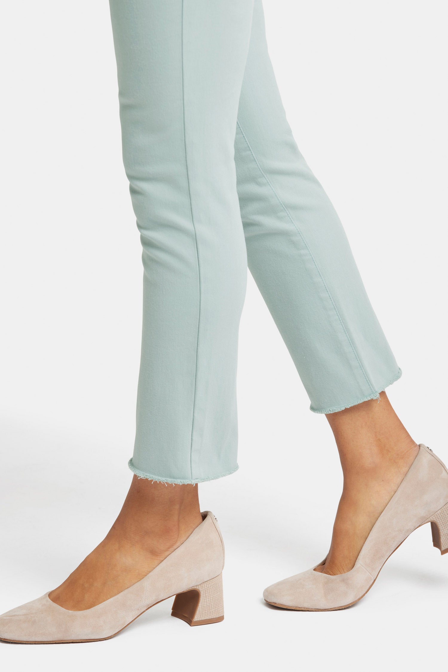 Sheri Slim Ankle Jeans With Frayed Hems - Snowpass Mint
