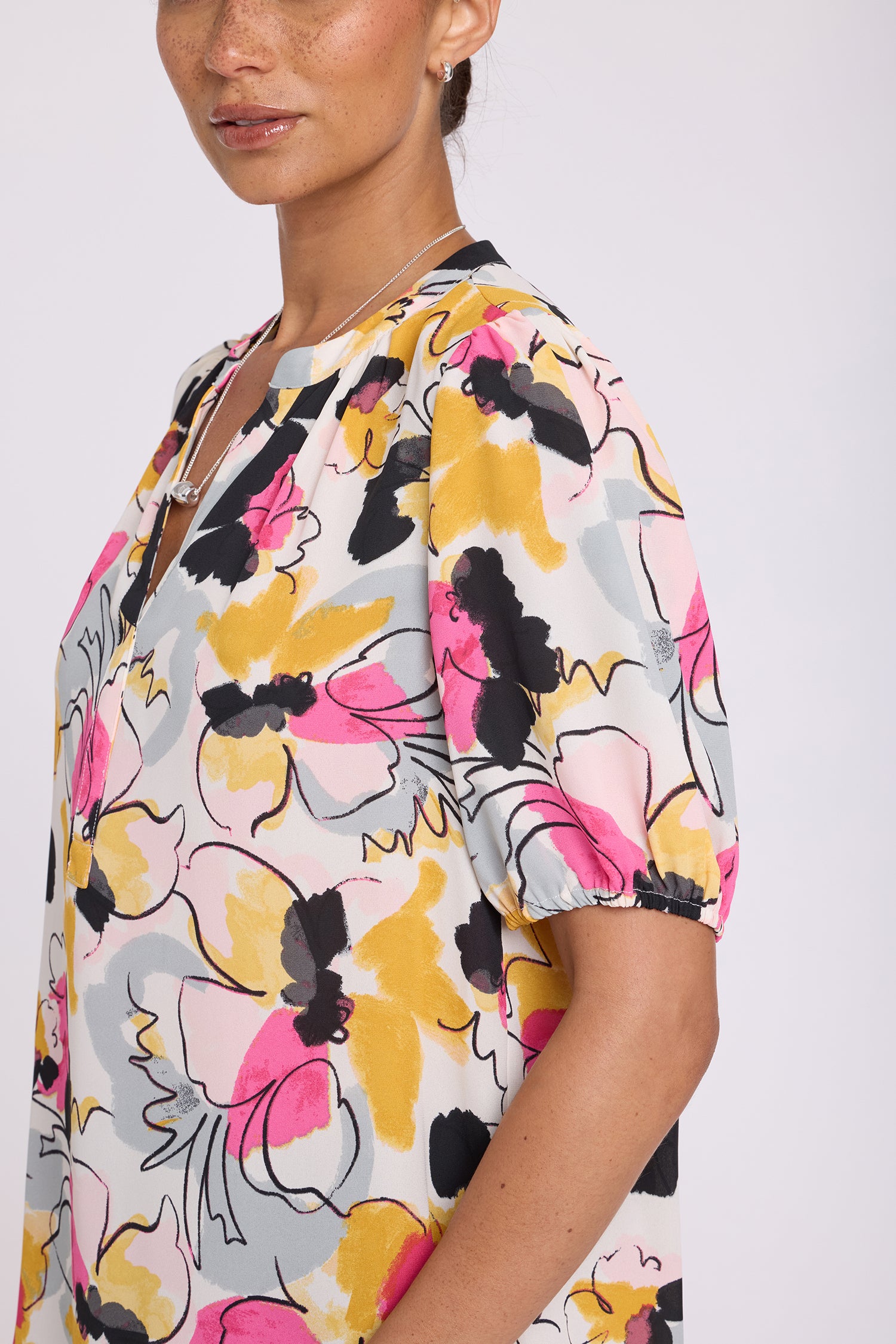 Short Puff Sleeved Popover Top - Floral Ballet Multi | NYDJ