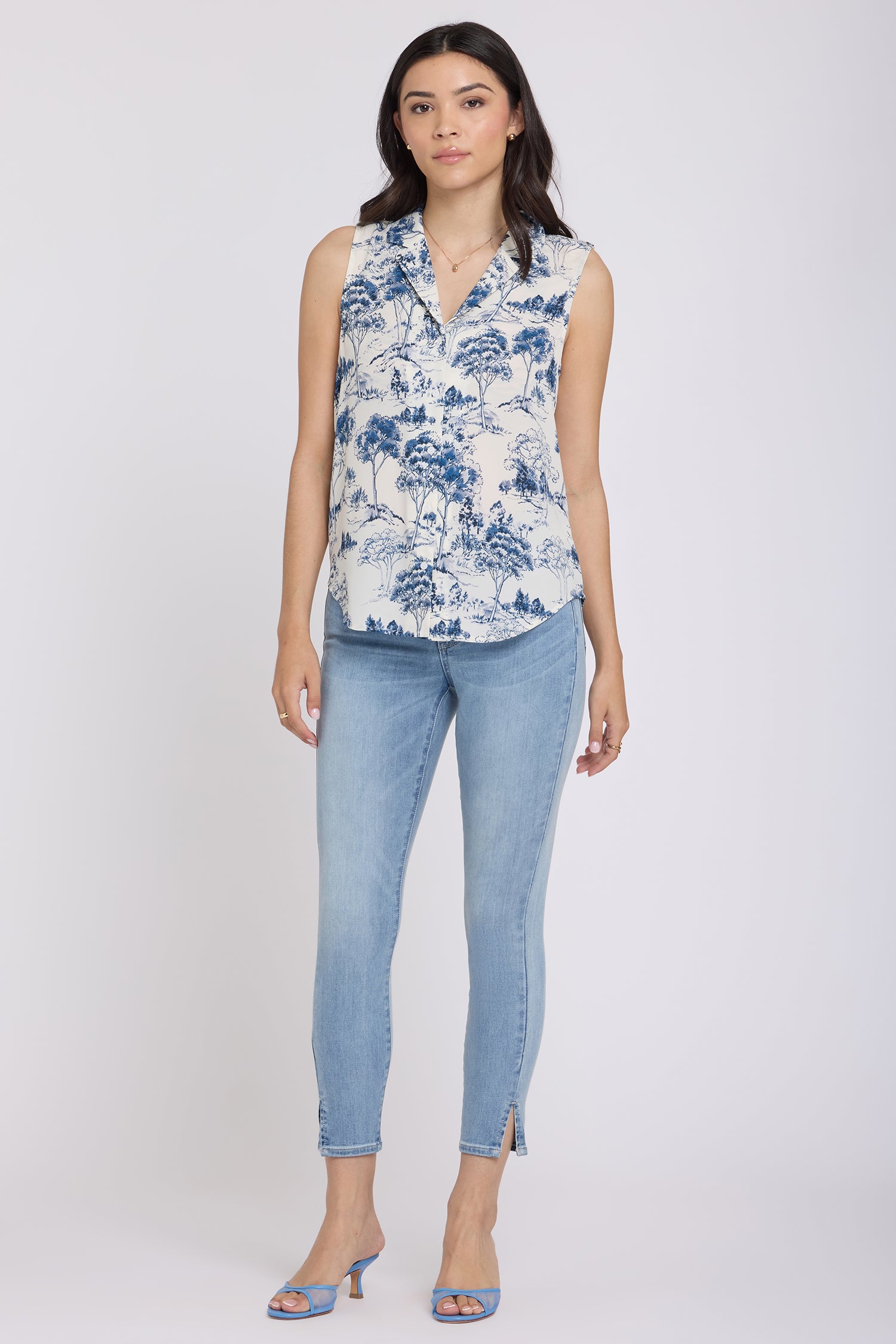 COOK JEANS アシンメトリー フレアスリーブ フェザー カットソー Alyssa Relaxed Crop Jeans With Side Panels And Frayed Hems