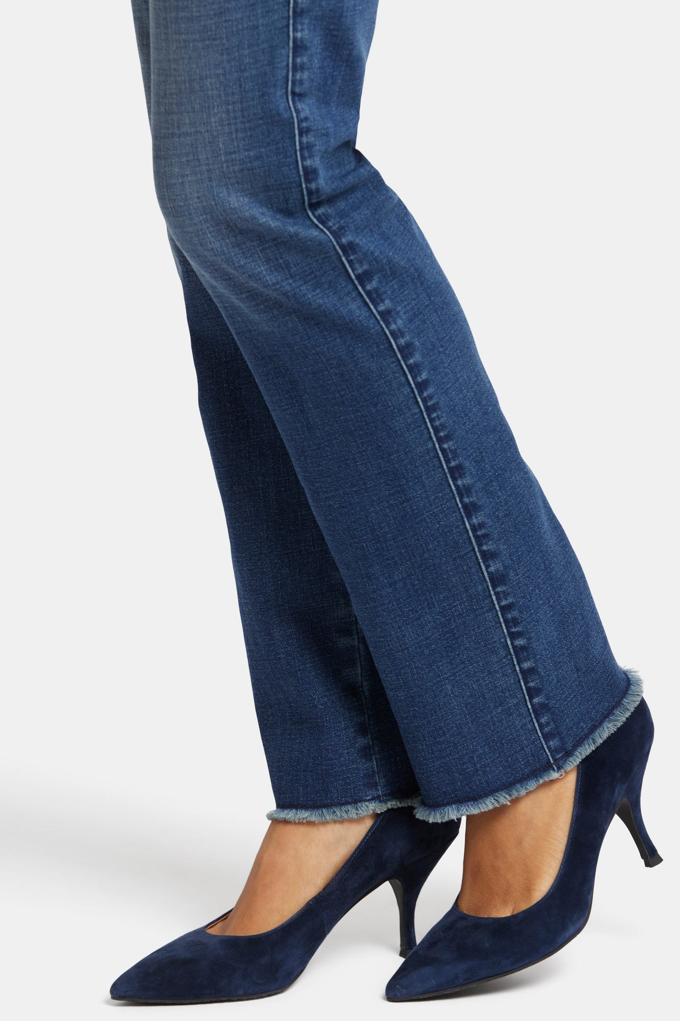 NYDJ Marilyn Straight Jeans With High Rise And Frayed Hems - Moonlight