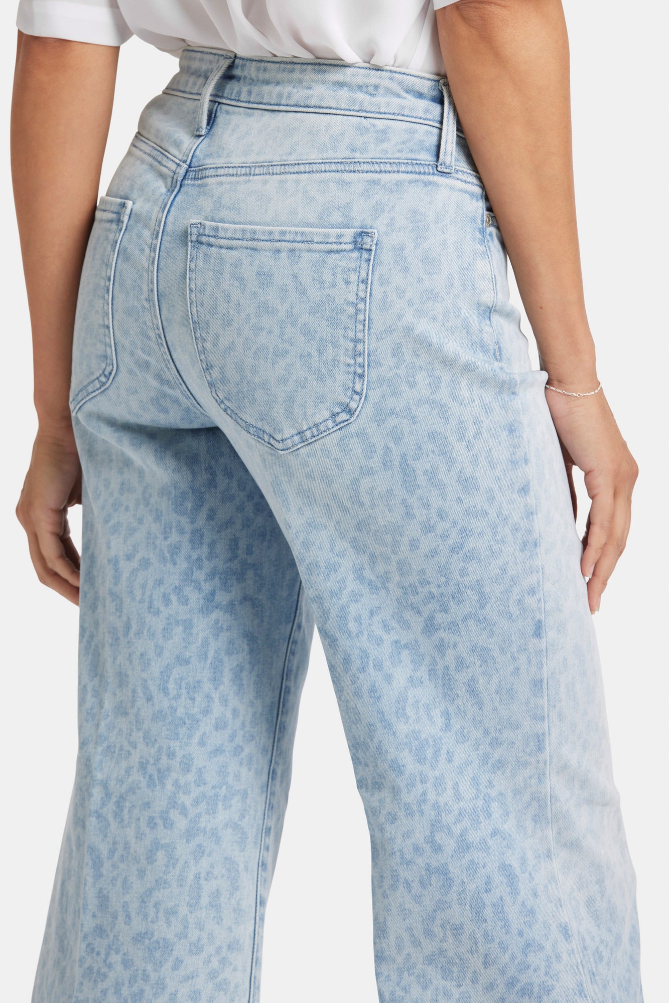 NYDJ Mia Palazzo Ankle Jeans In Leopard Print Denim With High Rise - Alpine Spirit